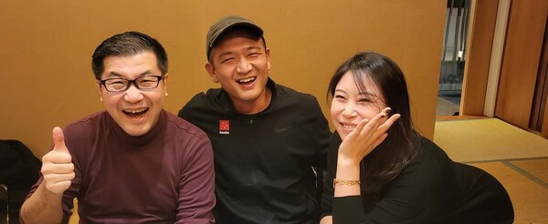 미요시 헤이타-이주찬 지사장-박미란 이사(오른쪽). 사진=엑솔라