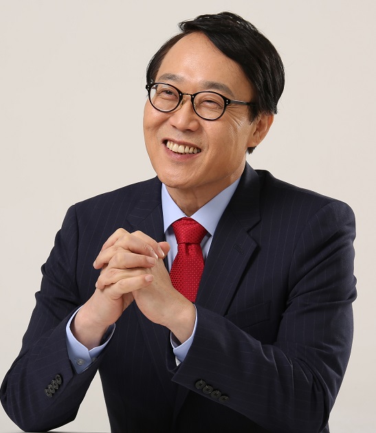 인포스탁데일리 사장 겸 경제정책연구원장 최양오