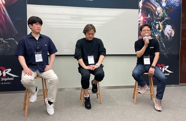 - 김용석 기획팀장, 박의진 PD, 이장현 이사