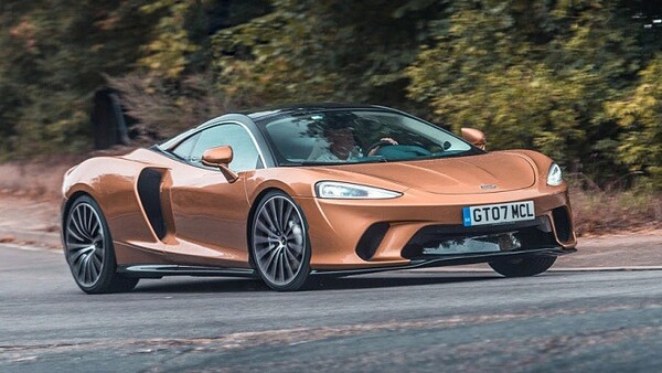 - 실제 맥라렌GT의 모습