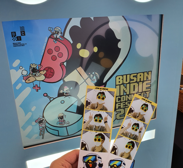 축제를 즐기러 왔는데 기념 촬영 한번 쯤은 괜찮잖아?