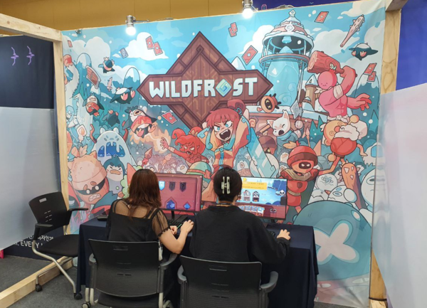 Chucklefish의 'Wildfrost' 게임... 전략 로그라이크 덱빌더 장르다 