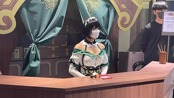 - 굿즈를 구매했다면 모험가 길드존으로!