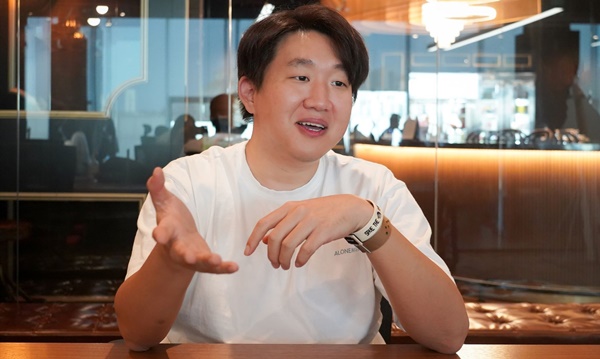 - 유형석 시프트업 디렉터