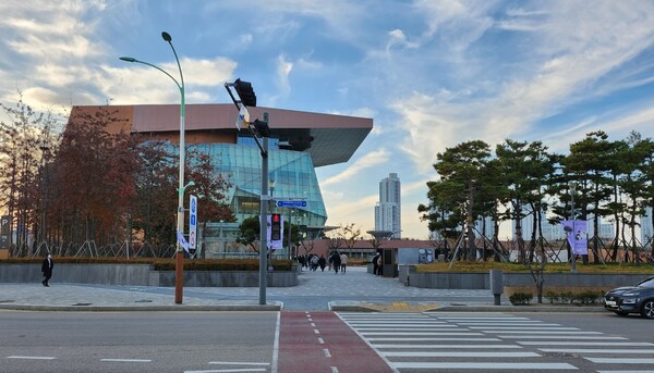 - 아트센터인천 콘서트홀