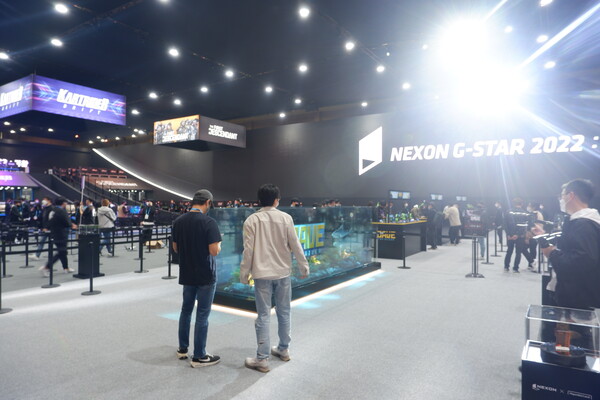 - 입구에 들어서면 곧바로 찾을 수 있다