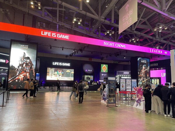 - 지스타 2022의 메인 스폰서인 위메이드 부스