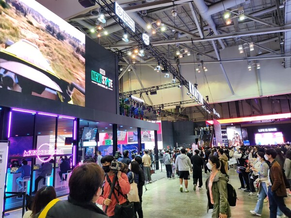 - 6년 연속 대형 부스로 지스타에 참여 중인 크래프톤