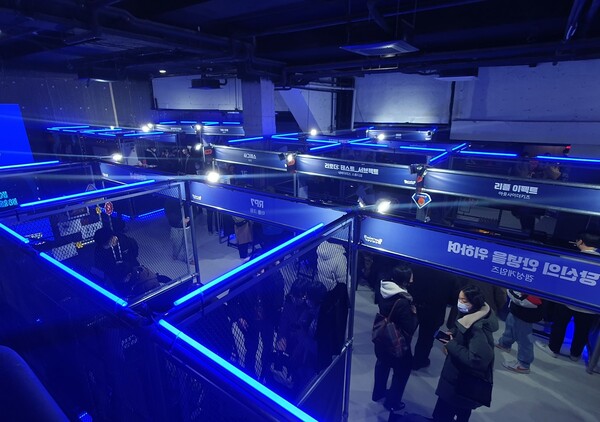 평일임 오전부터 많은 유저들이 몰렸다 