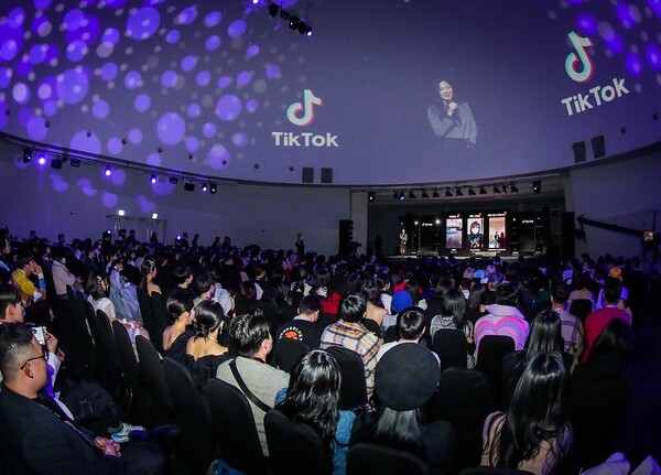 틱톡 크리에이터 나잇-원더 아일랜드 행사 모습