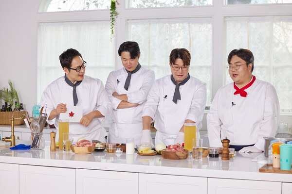 김풍(좌측부터), 촤현석, 오세득 셰프, 강원기 메이플스토리 총괄 디렉터 