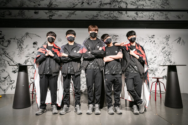 상위권으로 도약할 수도, 하위권으로 떨어질 수도 있는 기로에 선 KT 롤스터