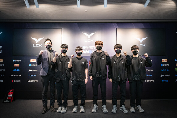 플레이오프 진출 커트라인에 턱걸이 중인 KT 롤스터