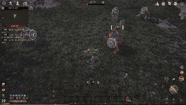 - 나이트 크로우도 자동 전투를 지원한다