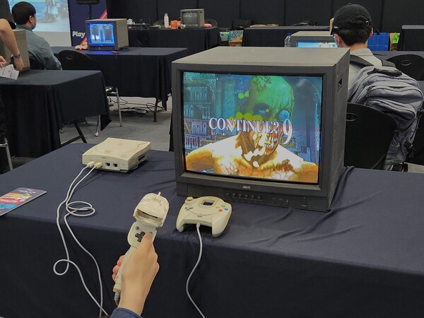 - 건콘의 조작감은 여전히 별로다 