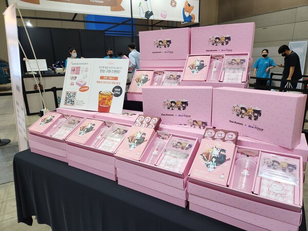 - 달콤 커피 x 블루 아카이브 콜라보 