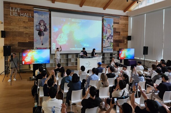 - 흥겨운 축제의 장이었던 에버소울 반주년 기념 감사제 '포에버, 포 에버소울'