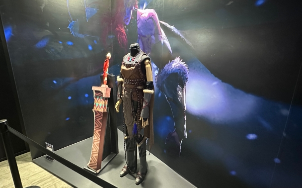 - 게임 속 워리어 의상을 쏙 가져왔네