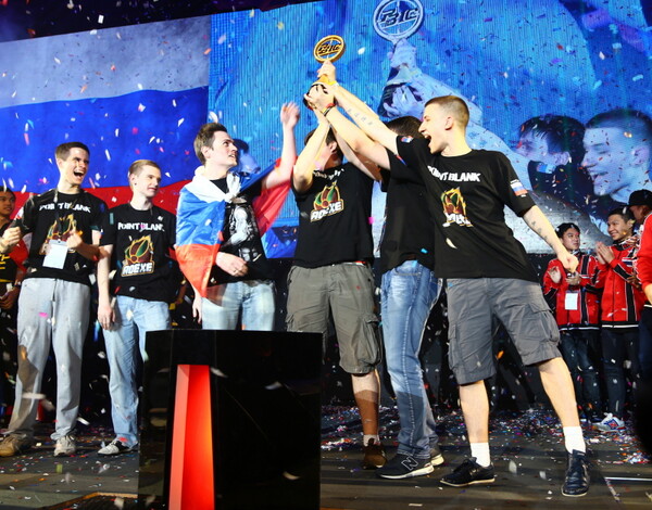 2013 PBIC 태국, 우승팀 러시아의 챔피언 세레머니 모습. 