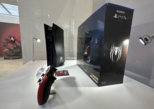 - 박스부터 내용물까지 디자인에 많은 공을 들인 것이 느껴진다