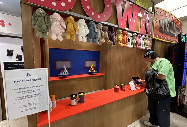 - 난도가 꽤 높은 편 (컵을 다시 세우는 안내원들 정말 고생하십니다)