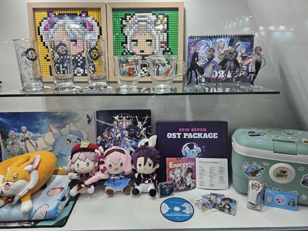 - 귀여움이 넘치는 작은 굿즈들