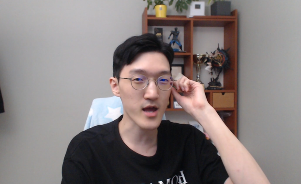 - 구독자 43만 명을 보유한 명예훈장 