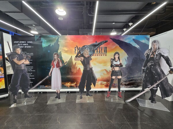 - 안 쪽에 마련된 포토존에서 사진 촬영도 가능