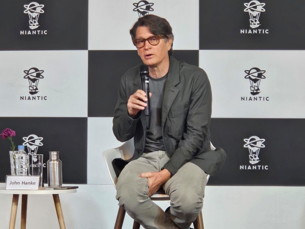 - 존 행키 나이언틱 대표