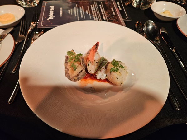 - 기자는 스테이크가 원픽이다