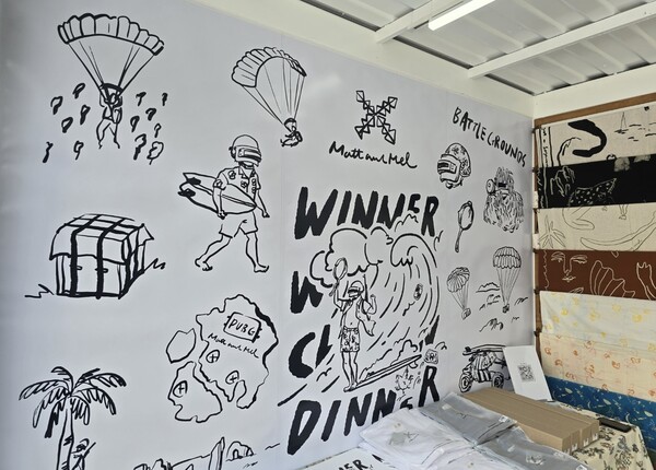 - 일러스트는 기자의 취향이네요