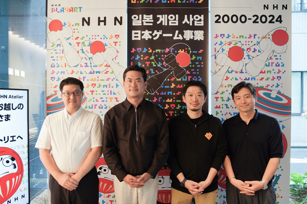 -  좌측부터 다나카 히데카즈 뿌니뿌니 사업총괄, 정우진 NHN 대표, 하타케야마 유지 콤파스 사업총괄, 김상호 NHN 게임사업본부장