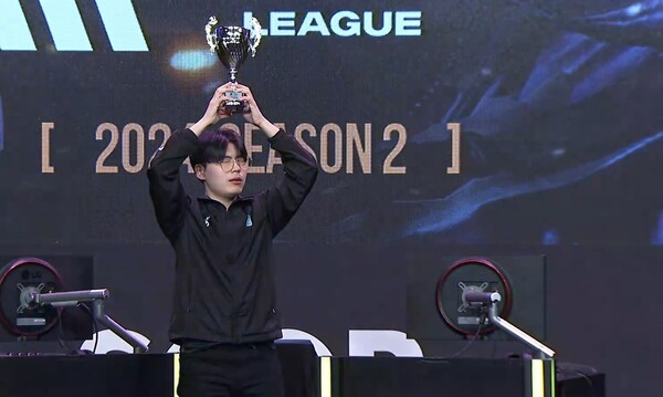 - 무릎과의 대결에서 진땀승으로 우승을 차지한 울산