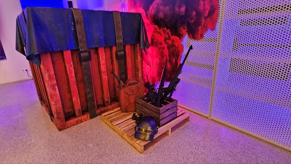 - 디테일 넘치는 공중 보급과 다양한 총기