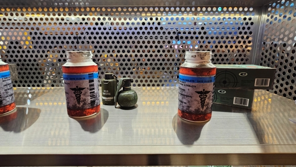 - 화면 밖으로 튀어나온 진통제