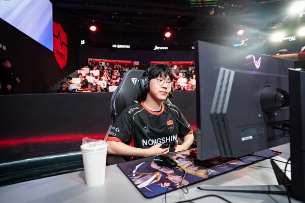 1주 차 골드킹으로 선정된 농심 레드포스 바텀 라이너 ‘지우’ 정지우