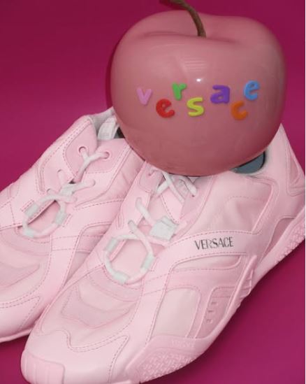 베르사체 제품. 사진=베르사체 인스타그램