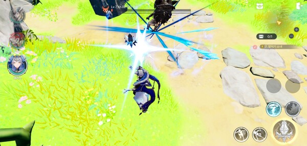 - 모바일에서의 원거리 캐릭터 조작감은 개선이 시급하다