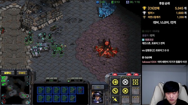 - 압도적인 경기력으로 1경기 1세트부터 승리를 거둔 이영호 