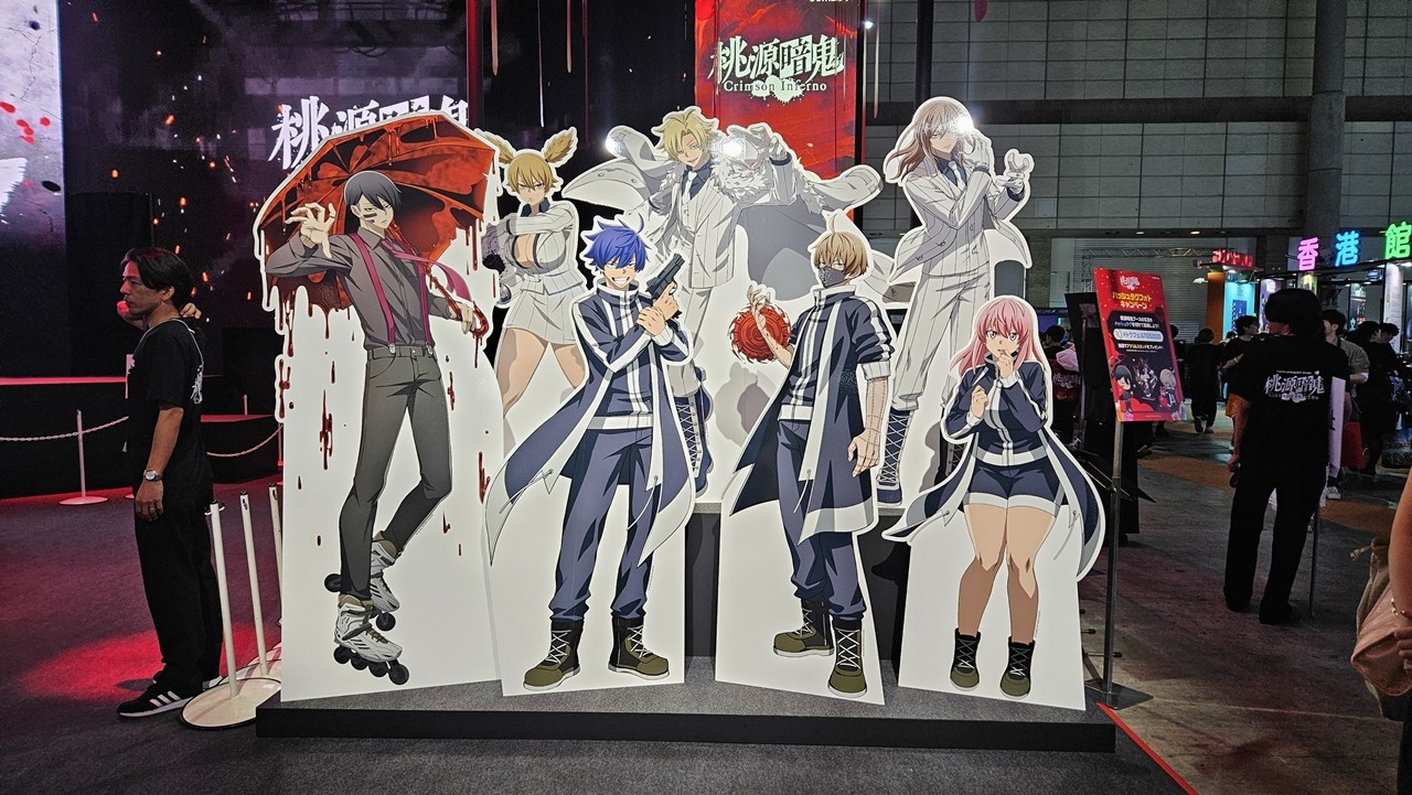 - 도원암귀 캐릭터를 활용한 등신대는 포토존으로 인기가 많다 