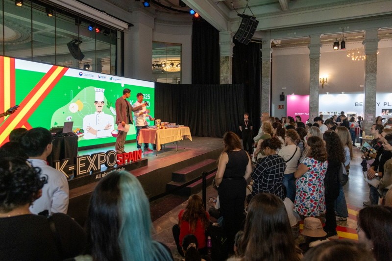 현장을 찾은 한 관객은 “평소 K-드라마와 한국 문화를 좋아해서 콘텐츠를 찾아보고 굿즈도 구매했다"고 말했다. 