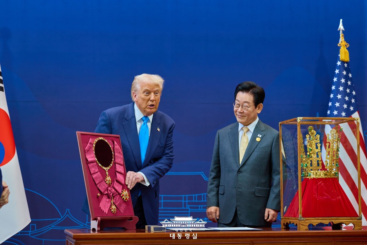 이재명 대통령은 29일 국빈자격으로 방한한 트럼프에게 대한민국 최고 등급의 훈장인 무궁화대훈장을 수여했다. 사진=대통령실