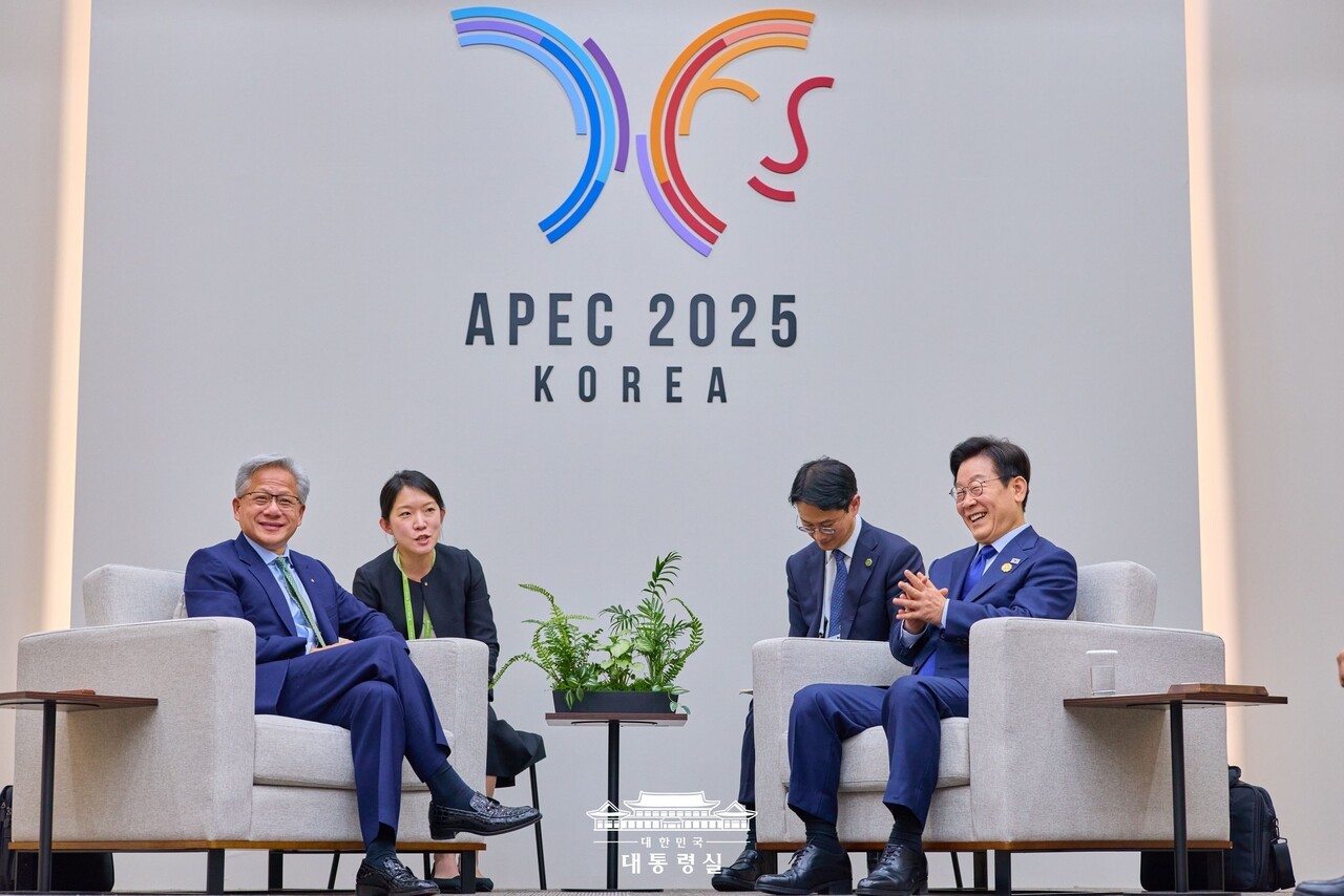 엔비디아, 한국에 GPU 26만개 푼다...“삼성-SK-현대차는 AI동맹” < AI < 테크 < 기사본문 - 게임톡