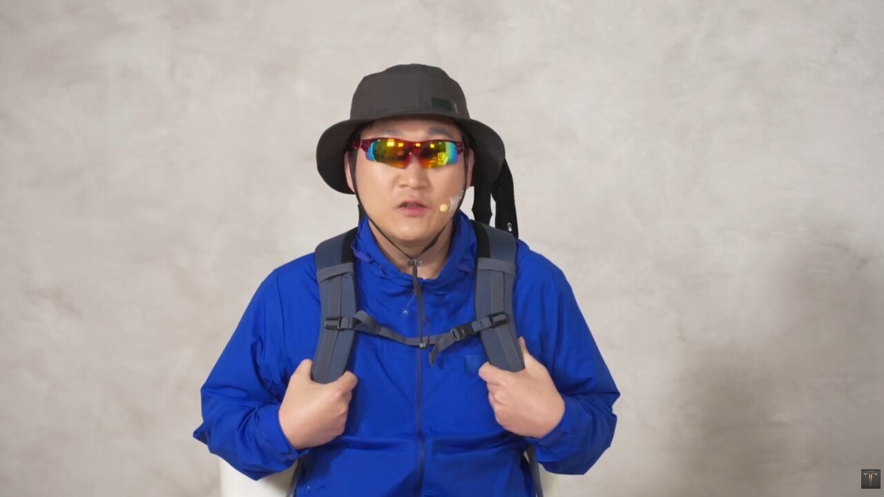 - 전재학 스마일게이트RPG 로스트아크 디렉터