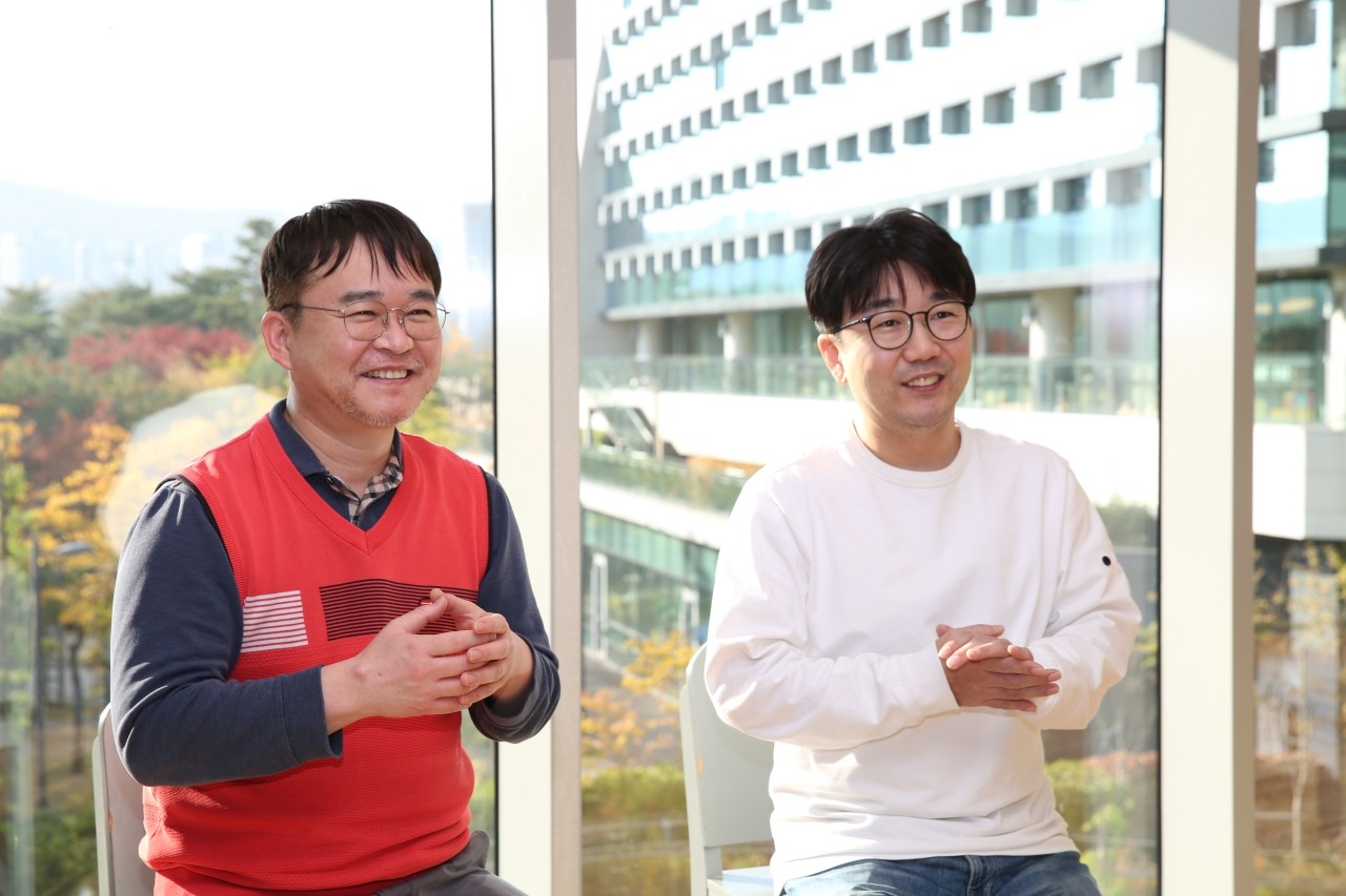 - 백승욱 엔씨소프트 CBO, 김남준 아이온2 개발PD