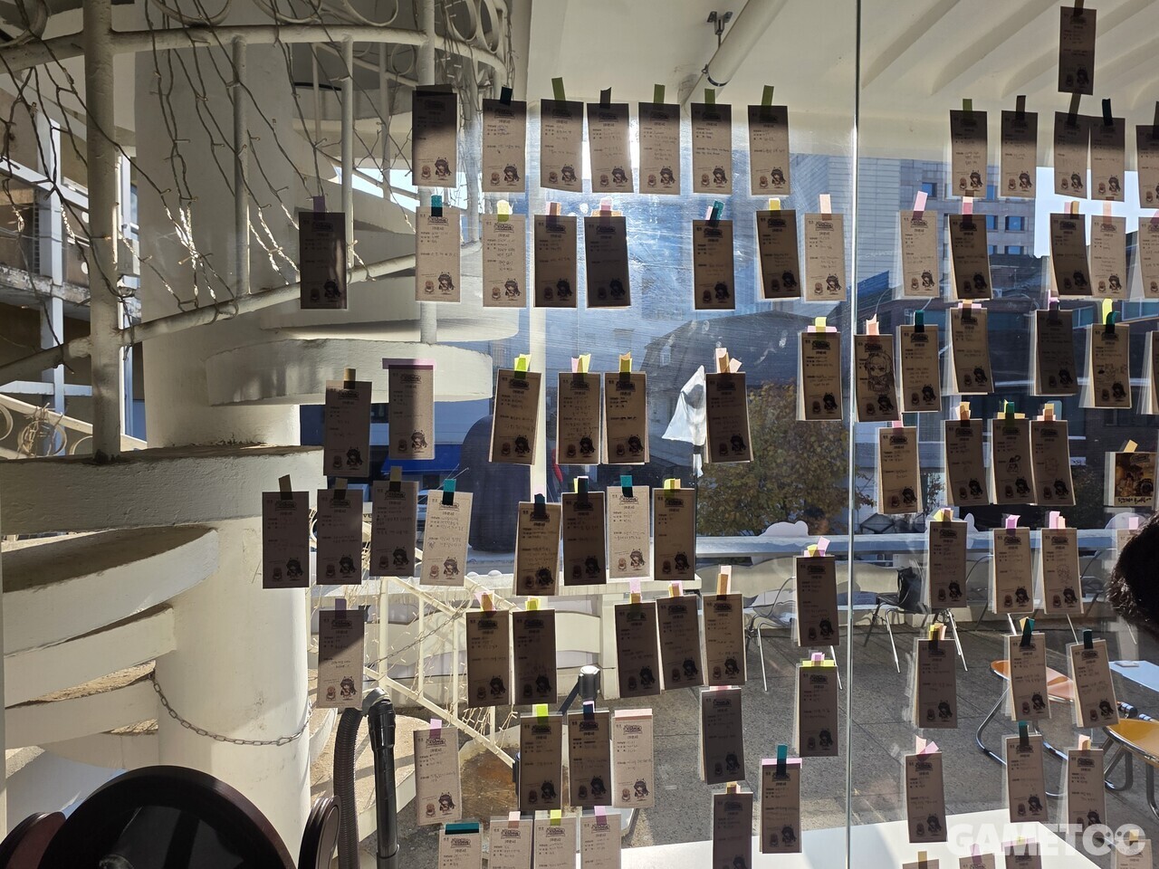 명조를 향한 많은 응원 메세지 (사진= 서동규 객원기자)