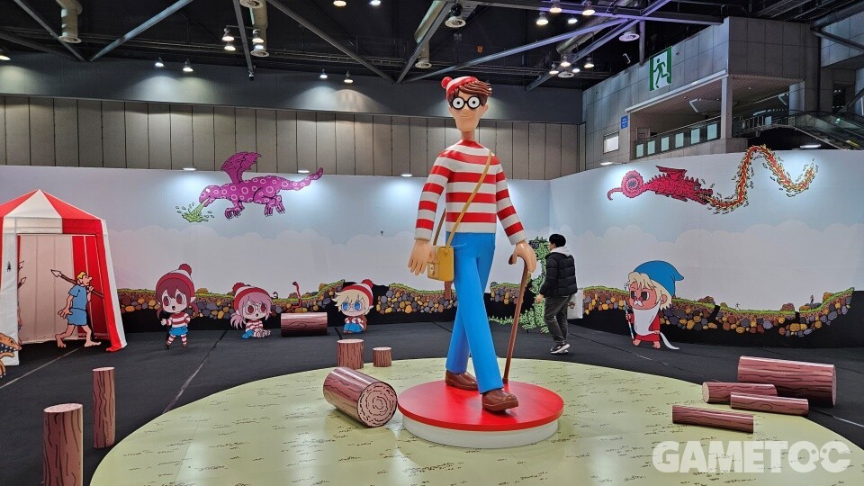 던파 캐릭터들 사이에 우뚝선 월리 (사진=김영찬 기자)